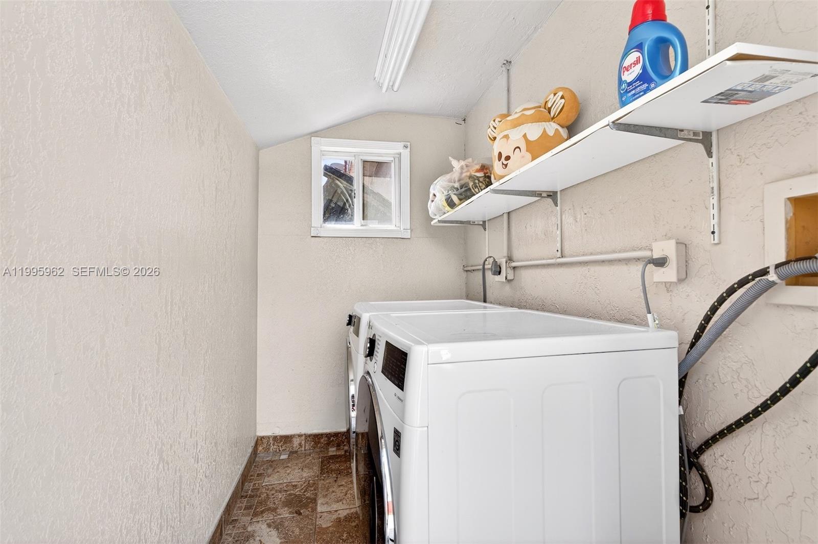 7821 SW 9th Ter Miami, FL 33144