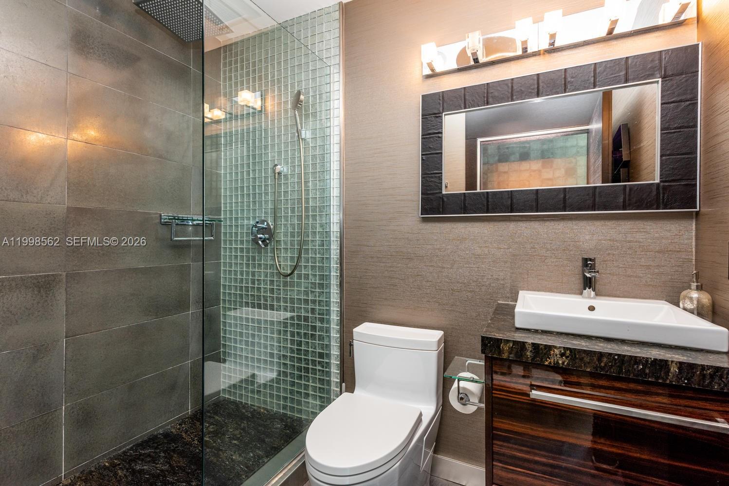 50 S Pointe Dr #905 Miami Beach, FL 33139