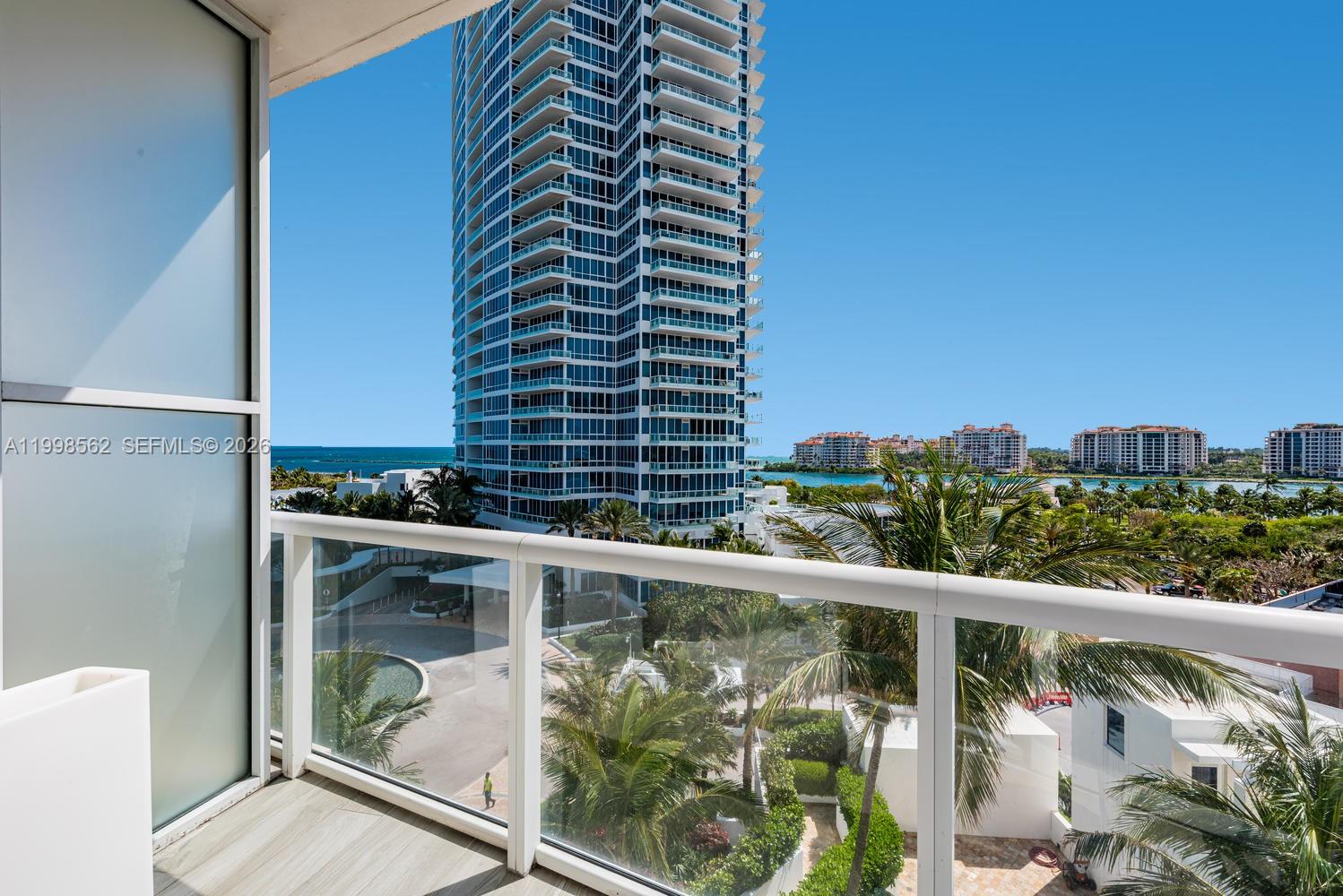 50 S Pointe Dr #905 Miami Beach, FL 33139