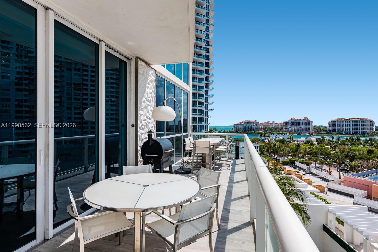 50 S Pointe Dr #905 Miami Beach, FL 33139