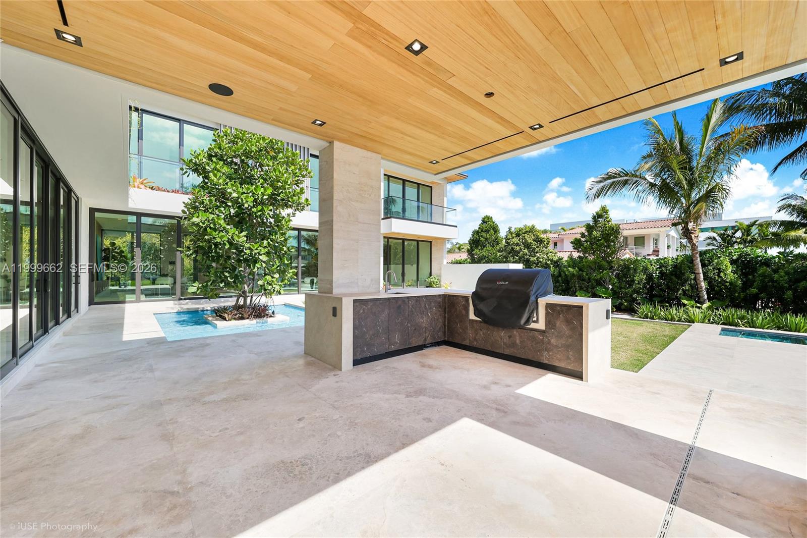 770 Lake Rd Miami, FL 33137