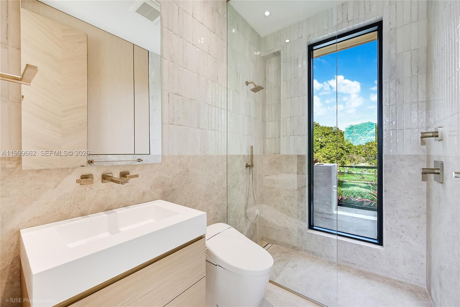 770 Lake Rd Miami, FL 33137