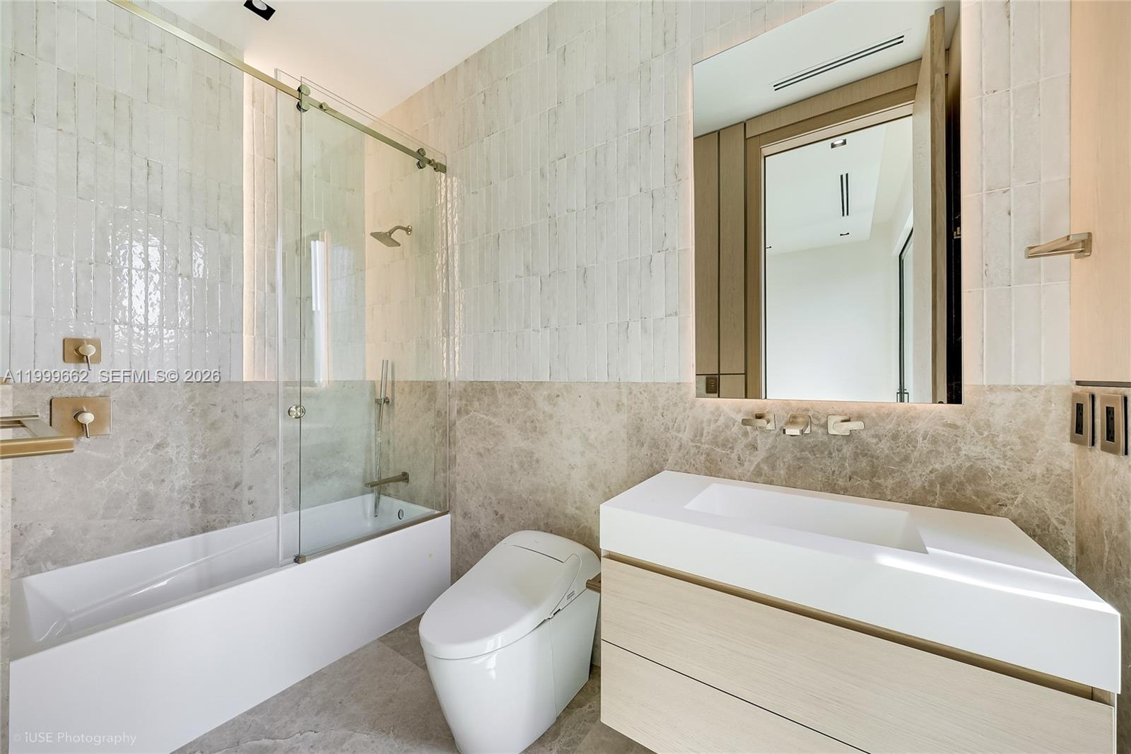 770 Lake Rd Miami, FL 33137