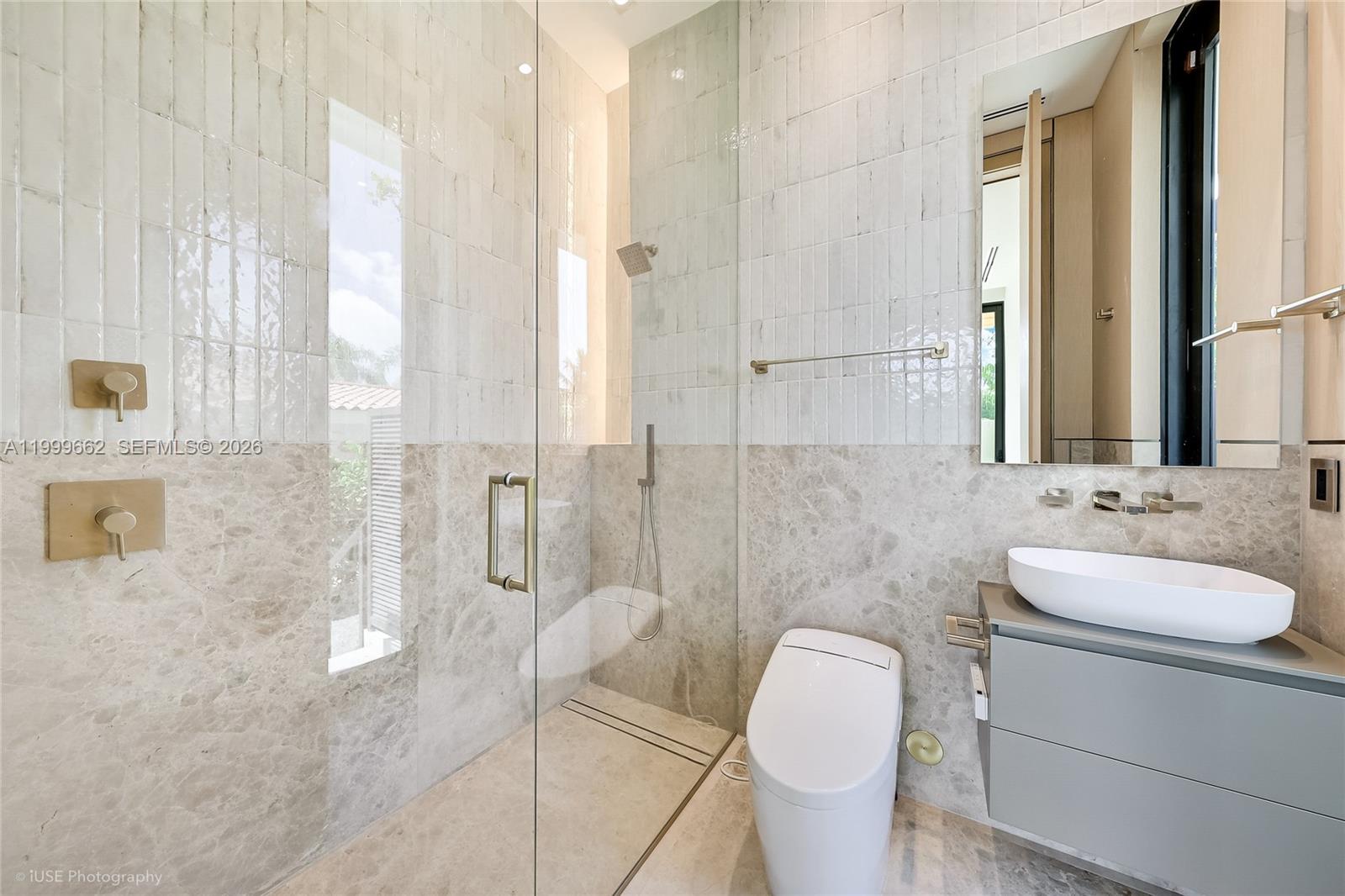 770 Lake Rd Miami, FL 33137