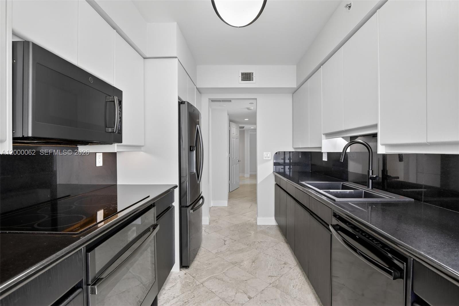 18671 Collins Ave #1702 Sunny Isles Beach, FL 33160
