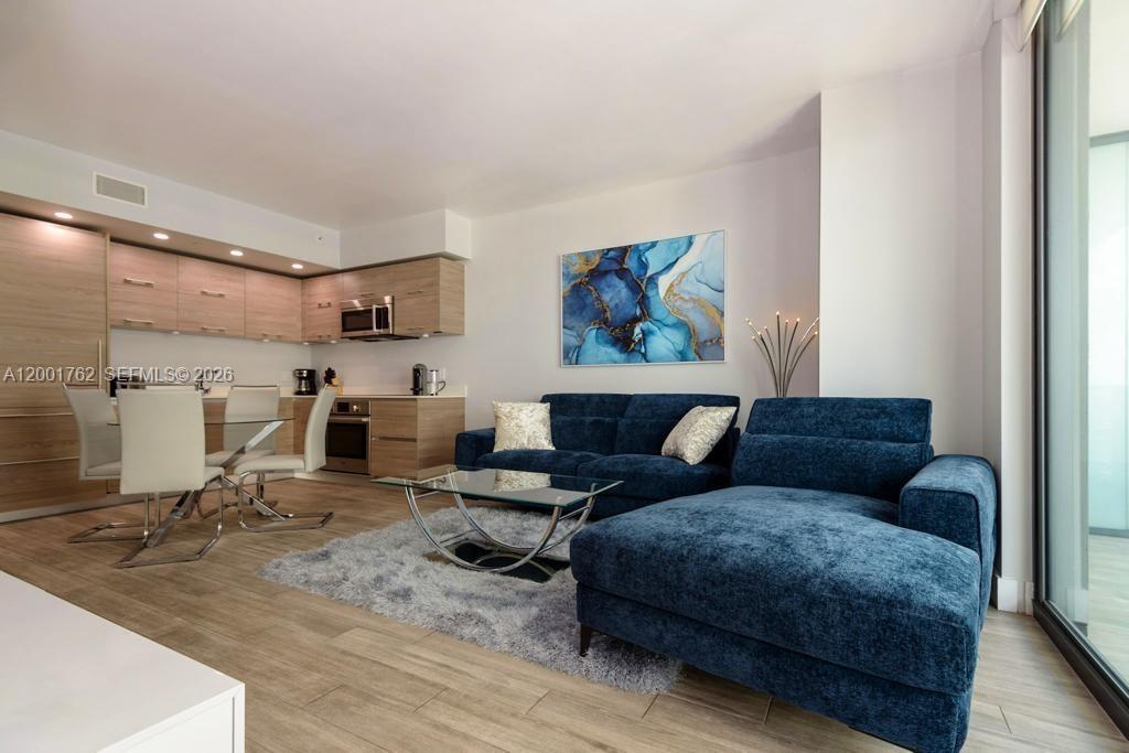 1300 S Miami Ave #3908