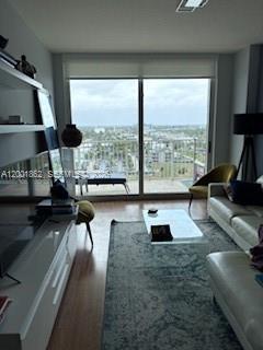 3020 NE 32nd Ave #1202