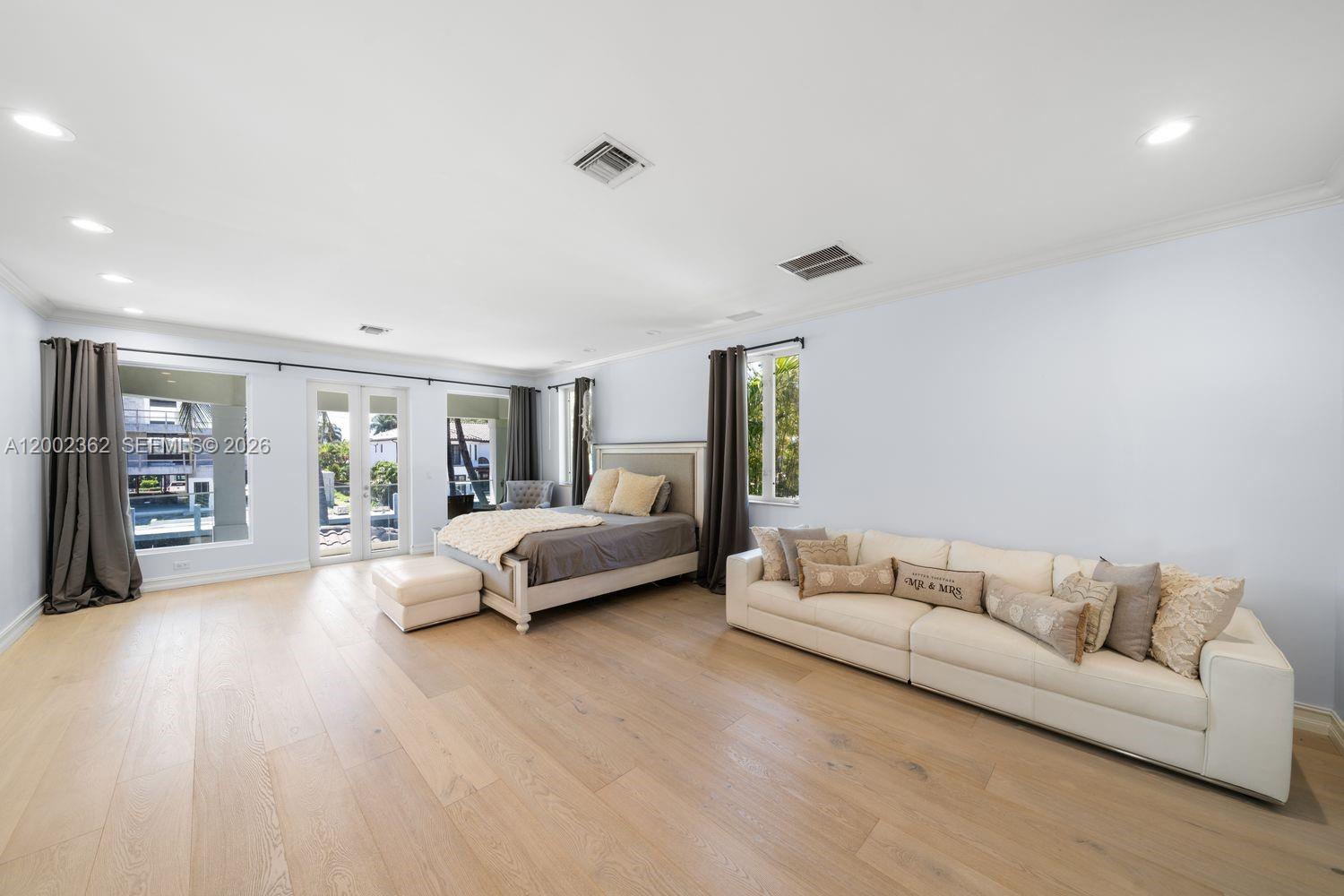 2614 Castilla Isle Fort Lauderdale, FL 33301