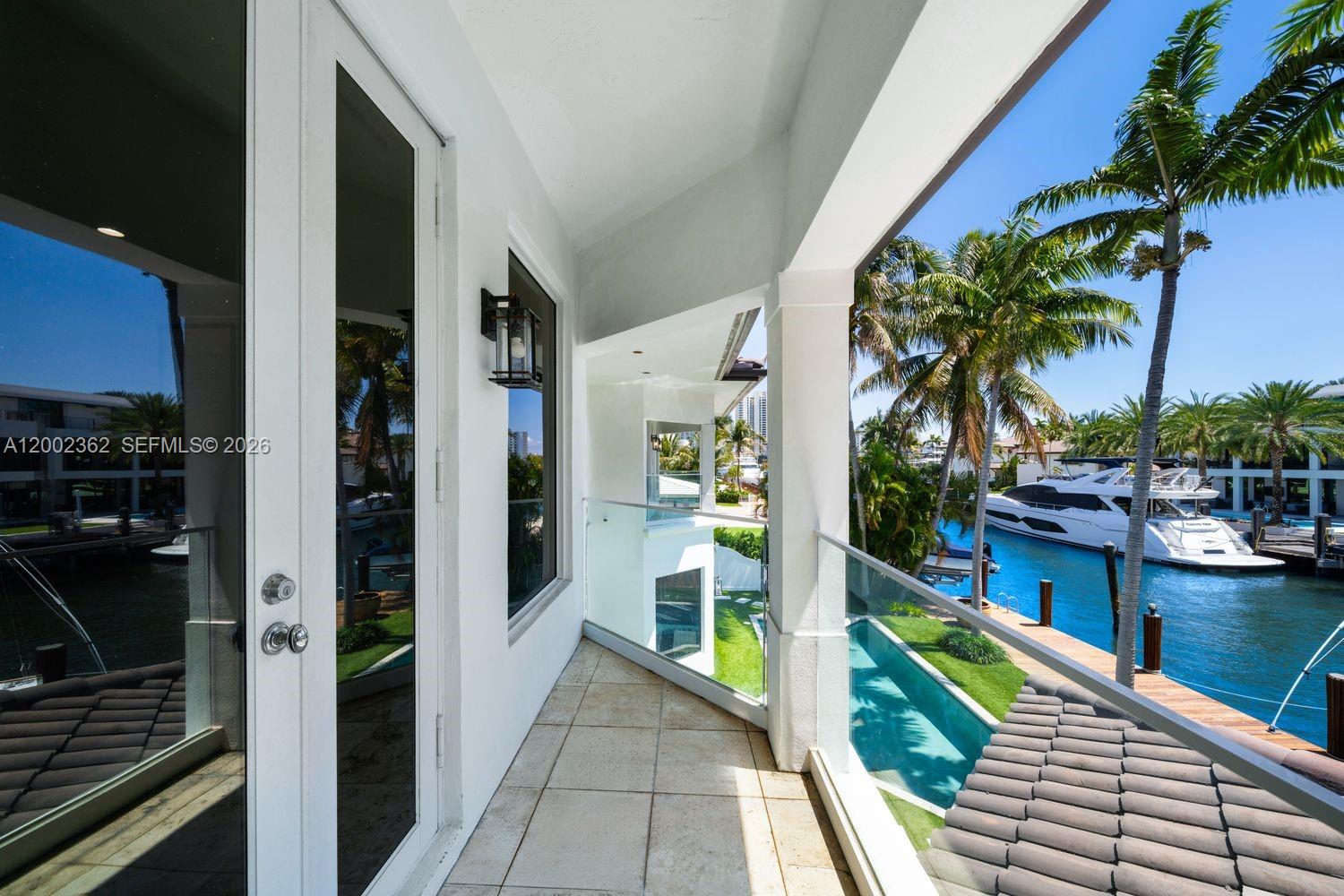 2614 Castilla Isle Fort Lauderdale, FL 33301