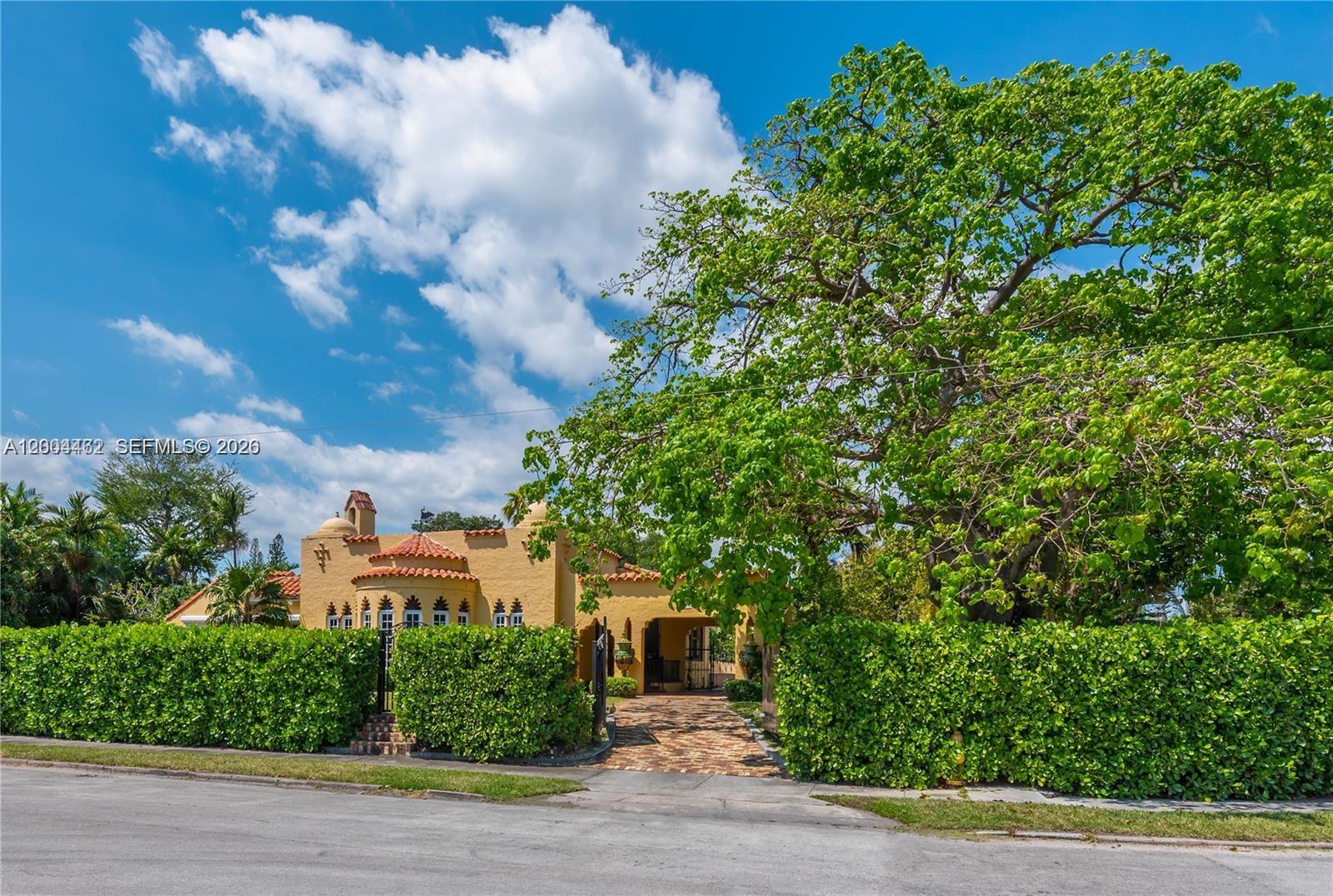 1036 NE 89th St Miami, FL 33138