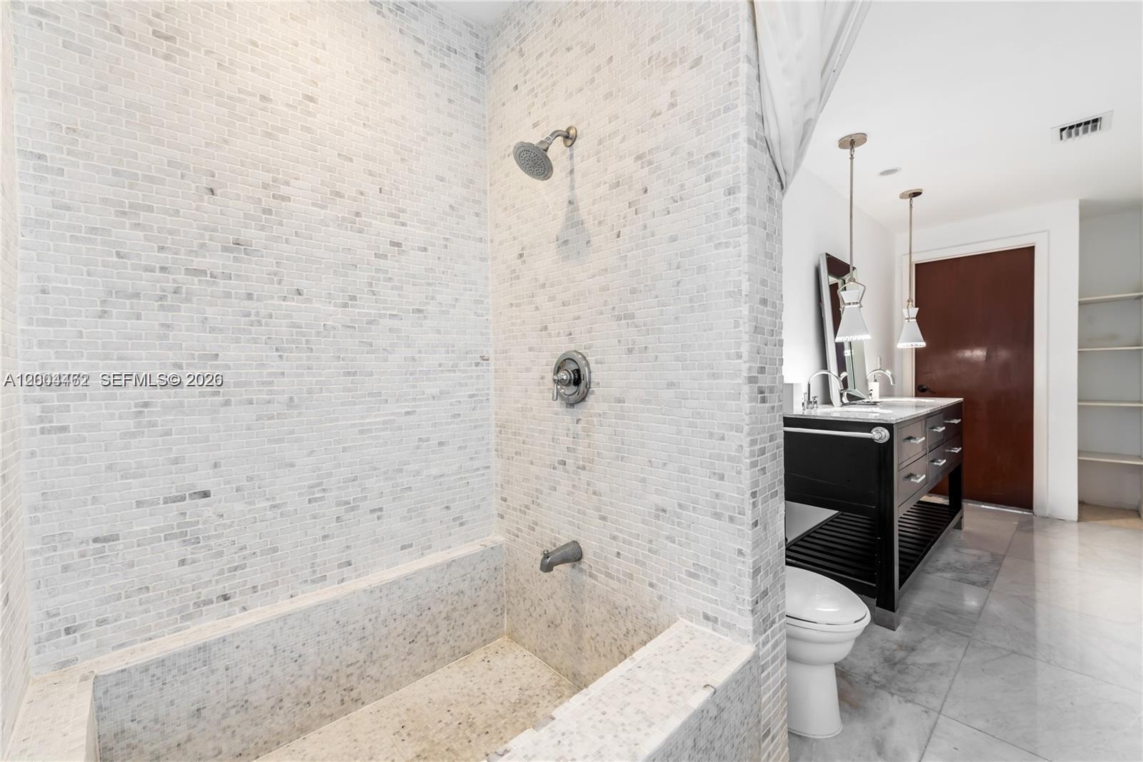 1036 NE 89th St Miami, FL 33138