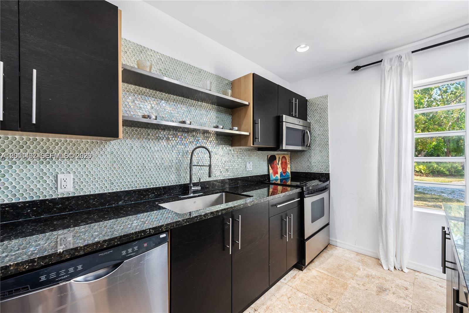 1036 NE 89th St Miami, FL 33138