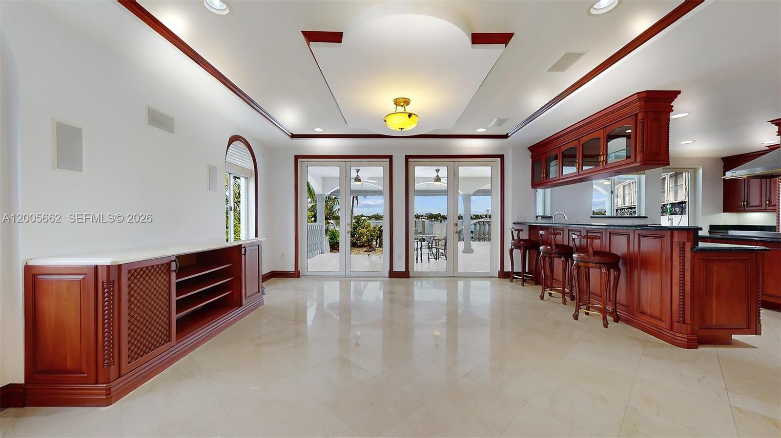 1131 Stillwater Dr Miami Beach, FL 33141
