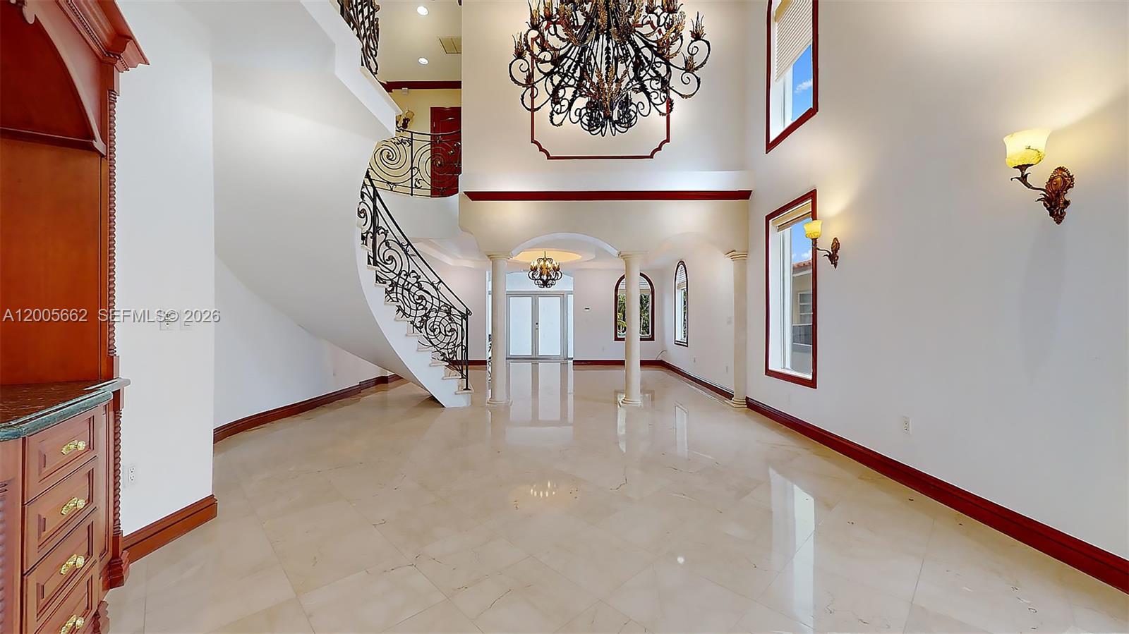 1131 Stillwater Dr Miami Beach, FL 33141
