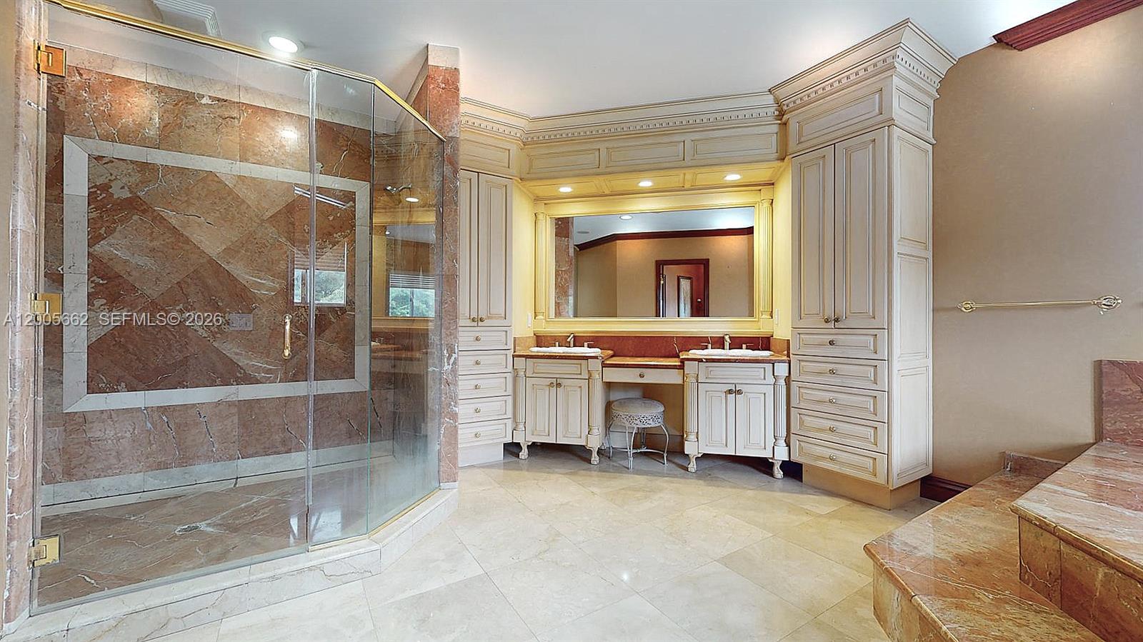 1131 Stillwater Dr Miami Beach, FL 33141