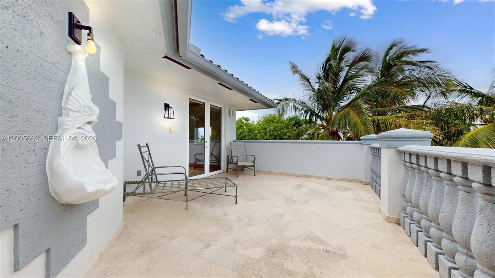 1131 Stillwater Dr Miami Beach, FL 33141