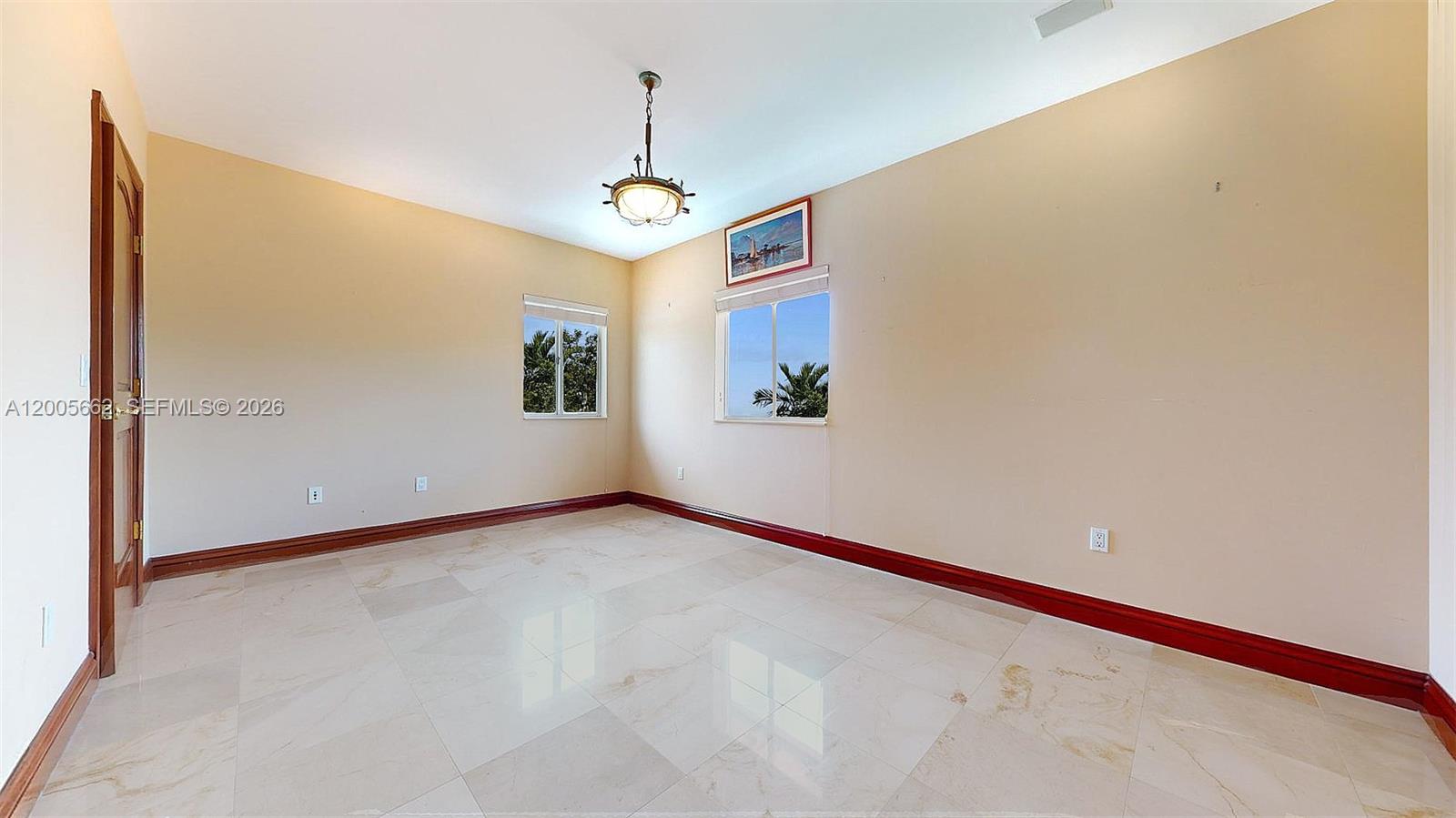 1131 Stillwater Dr Miami Beach, FL 33141