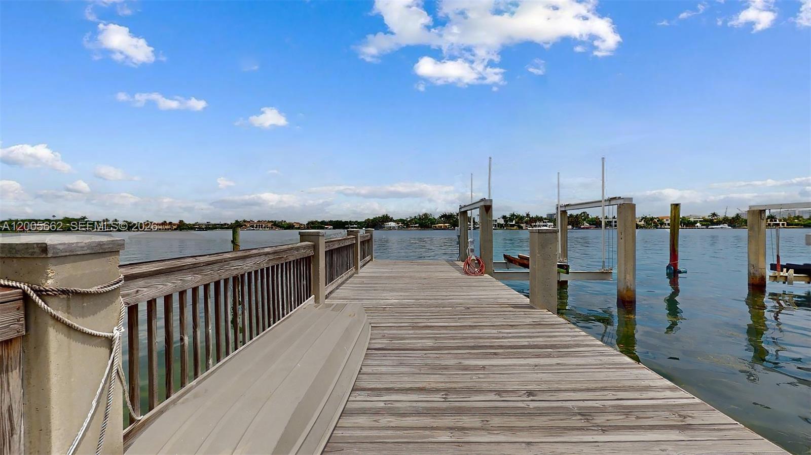 1131 Stillwater Dr Miami Beach, FL 33141