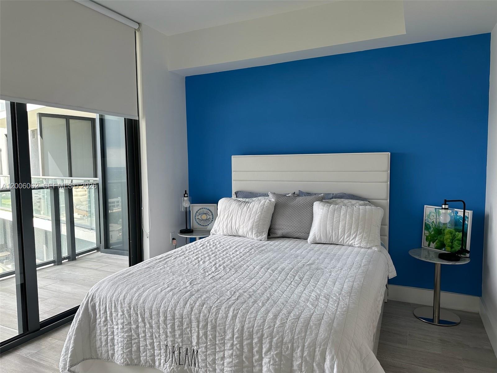 121 NE 34th St #1915