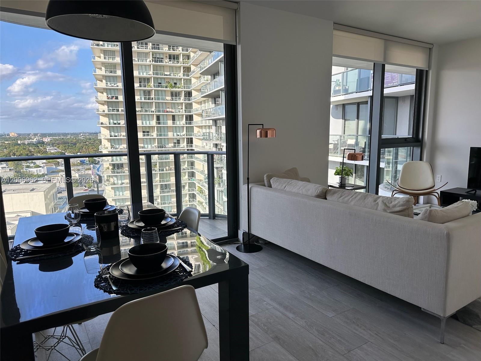 image Hyde Midtown18