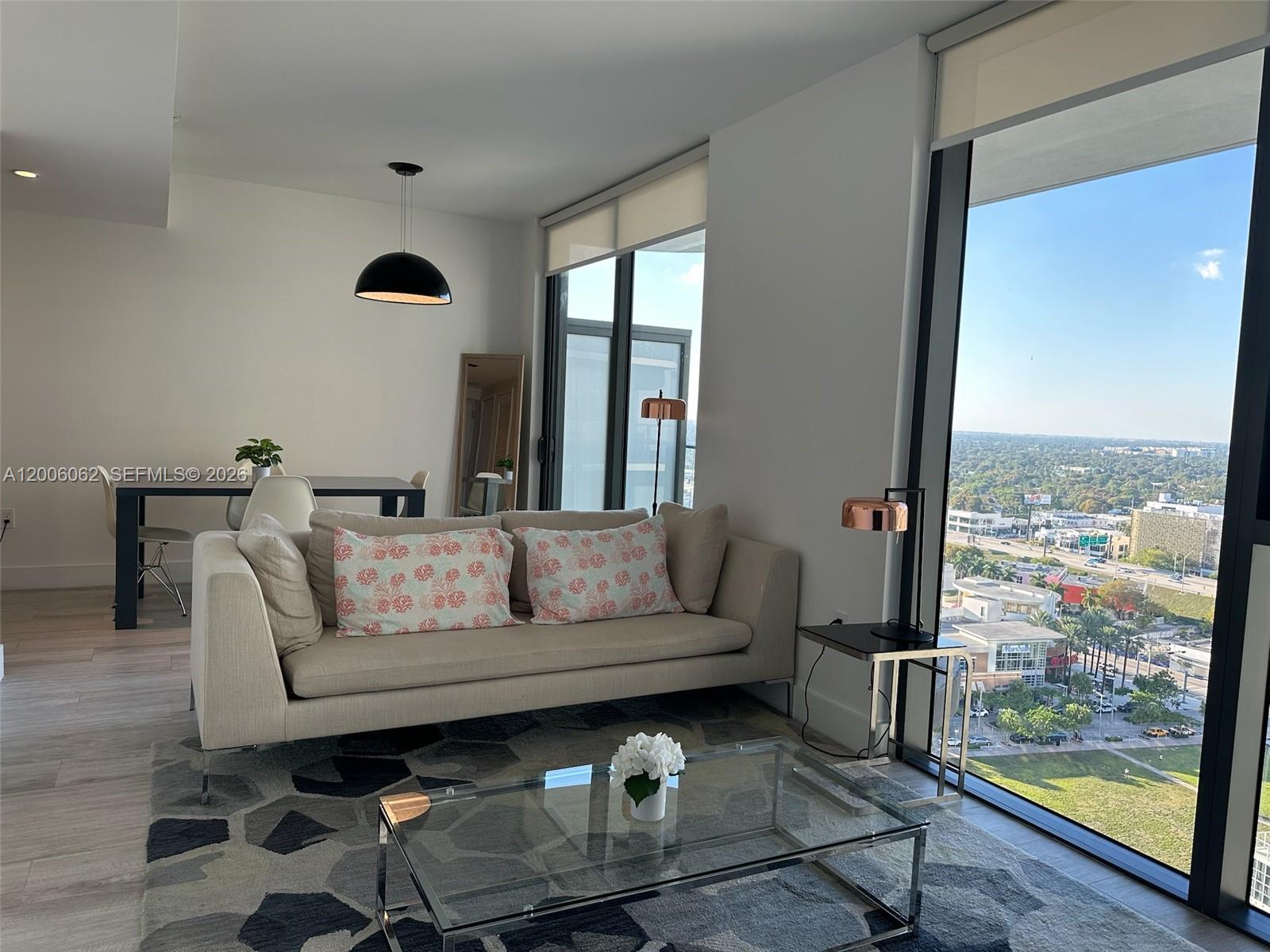 image Hyde Midtown42