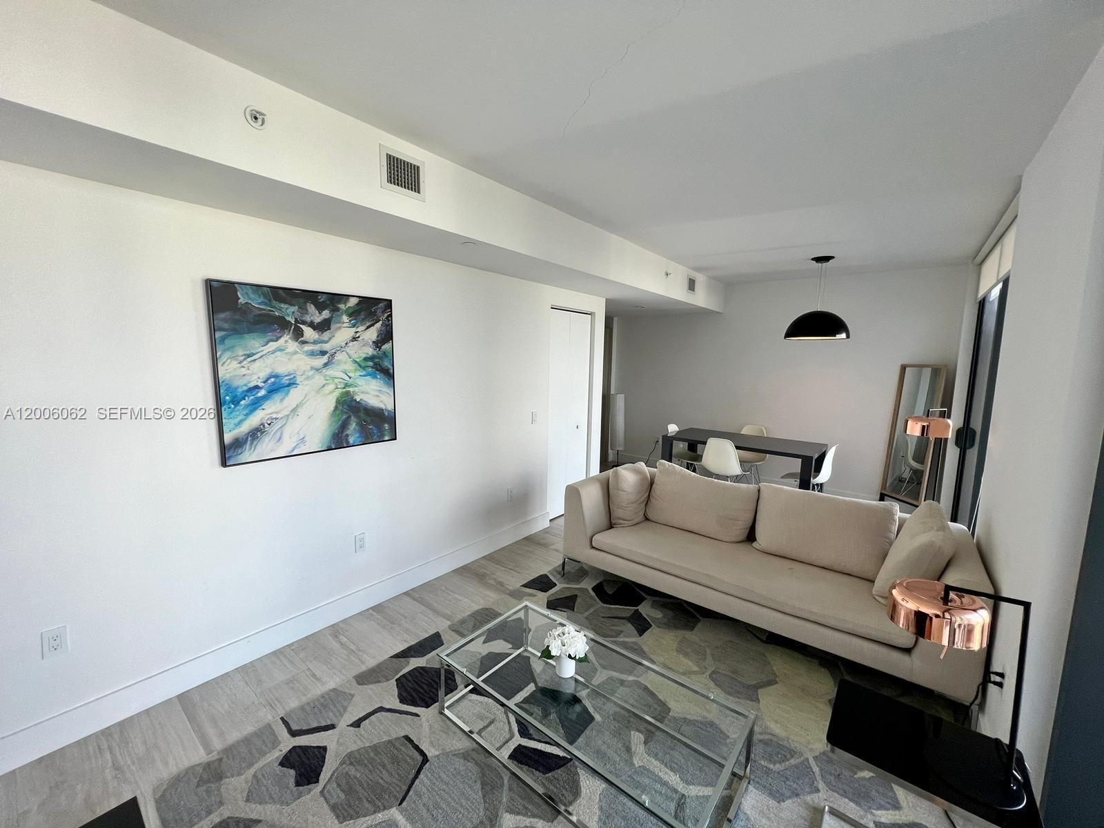 image Hyde Midtown46