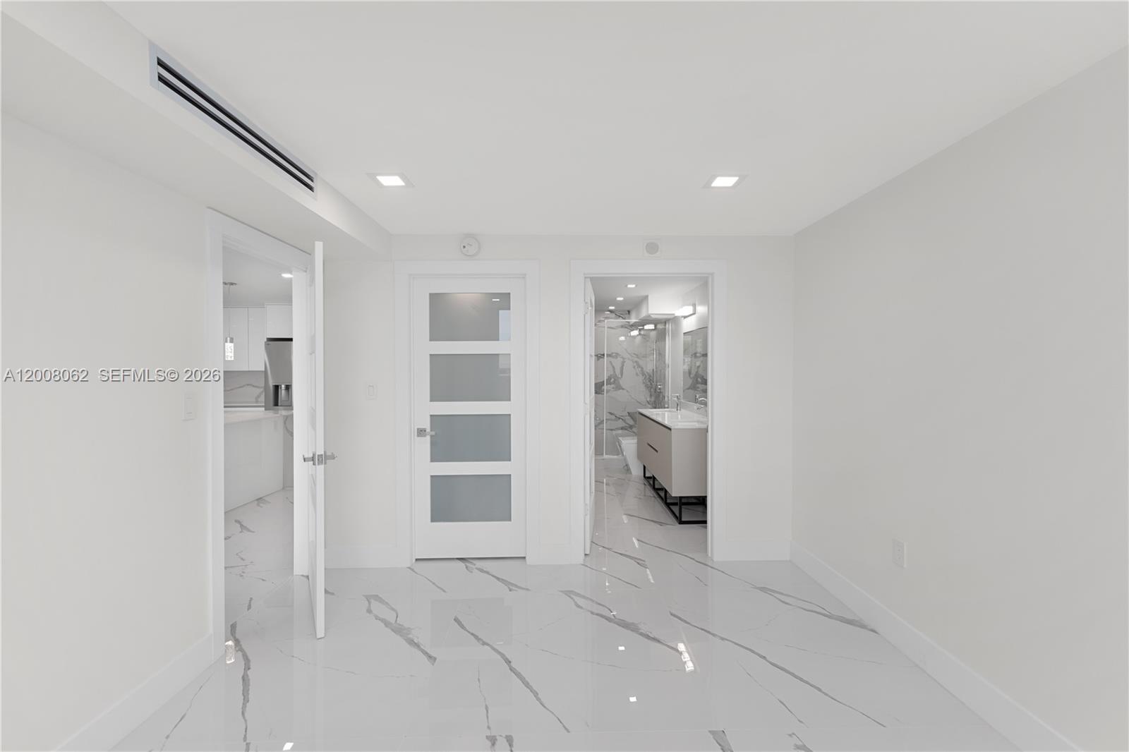 345 Ocean Dr #708 Miami Beach, FL 33139