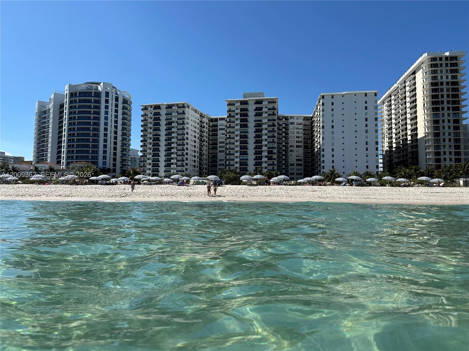 6039 Collins Ave #826
