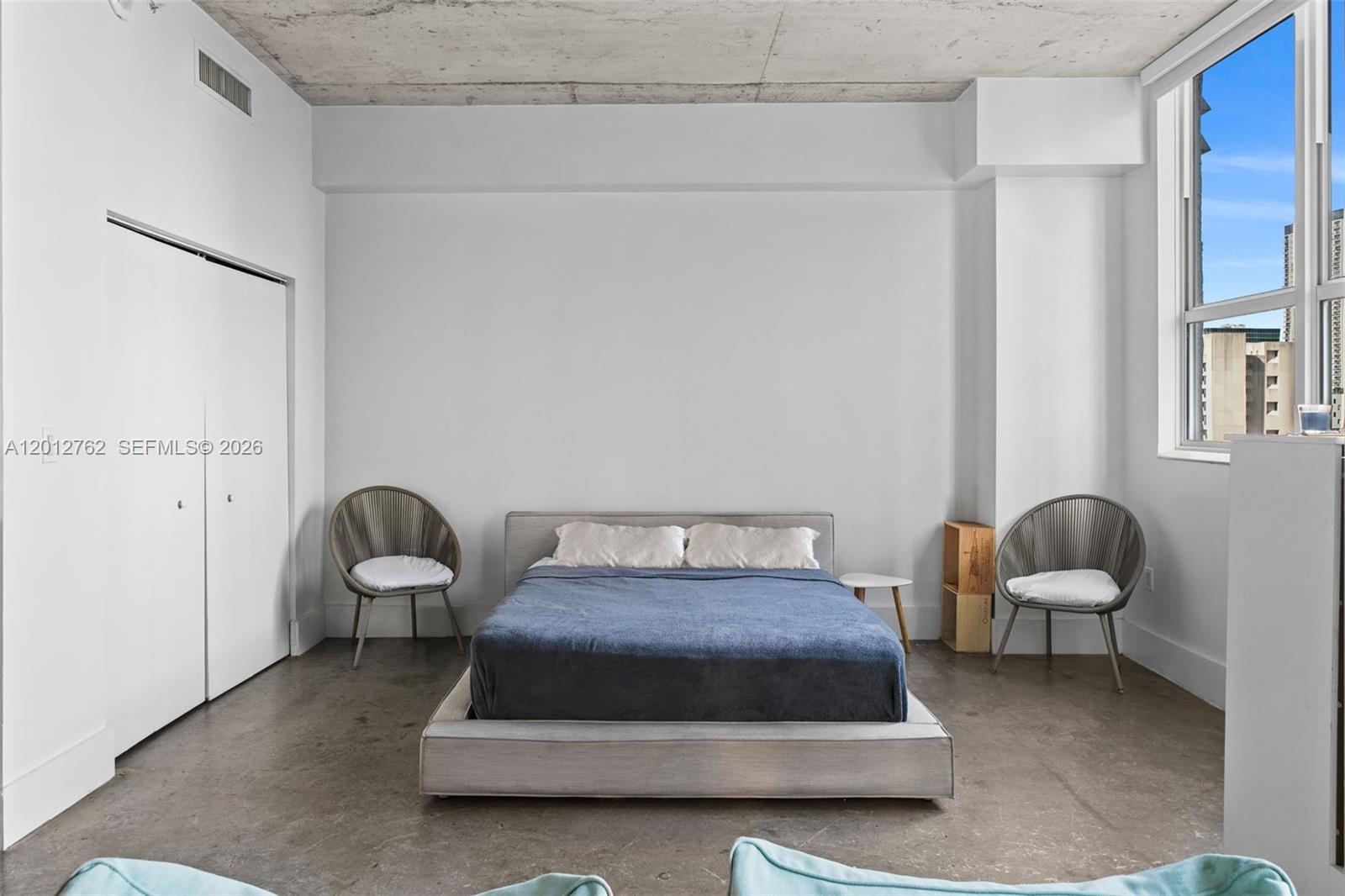 image The Loft 22