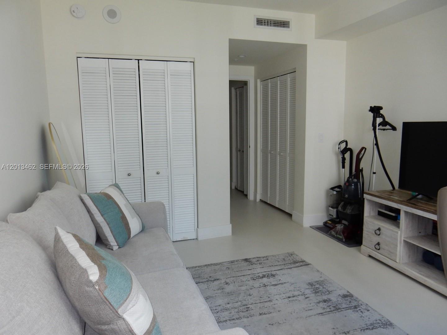 801 Brickell Key Blvd #1102 Miami, FL 33131
