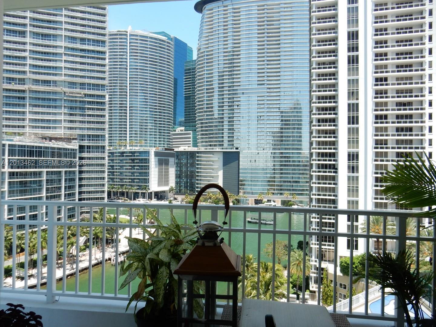 801 Brickell Key Blvd #1102 Miami, FL 33131