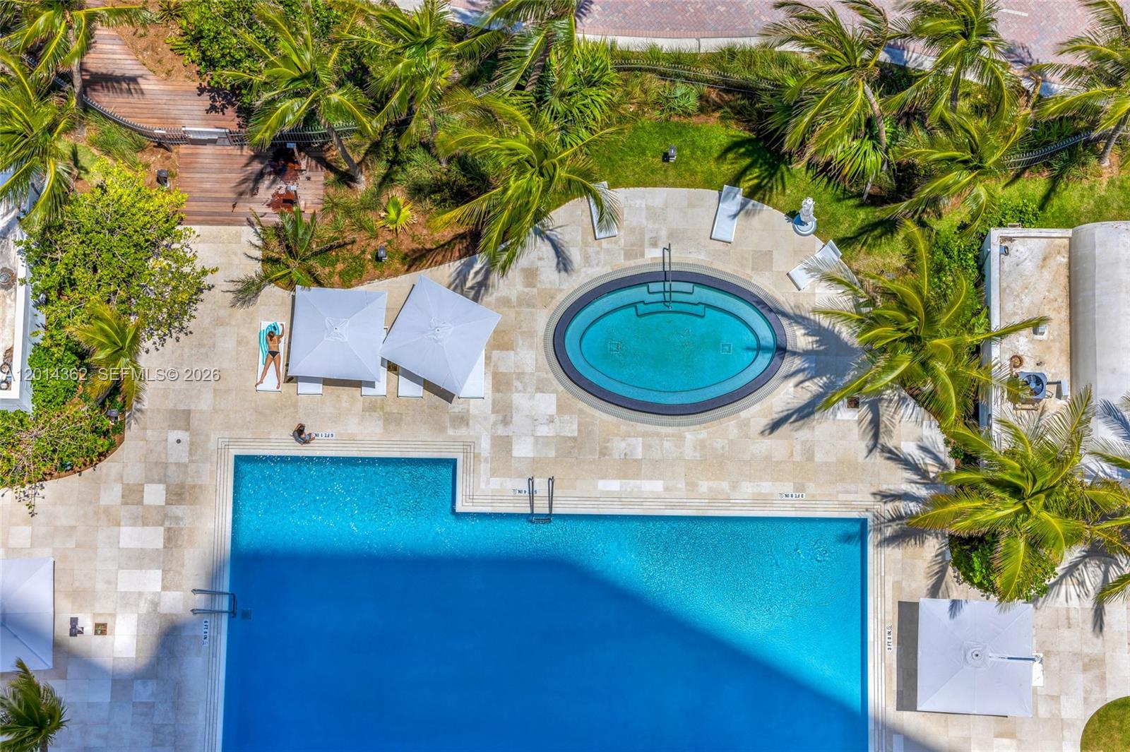 6365 Collins Ave #3202 Miami Beach, FL 33141