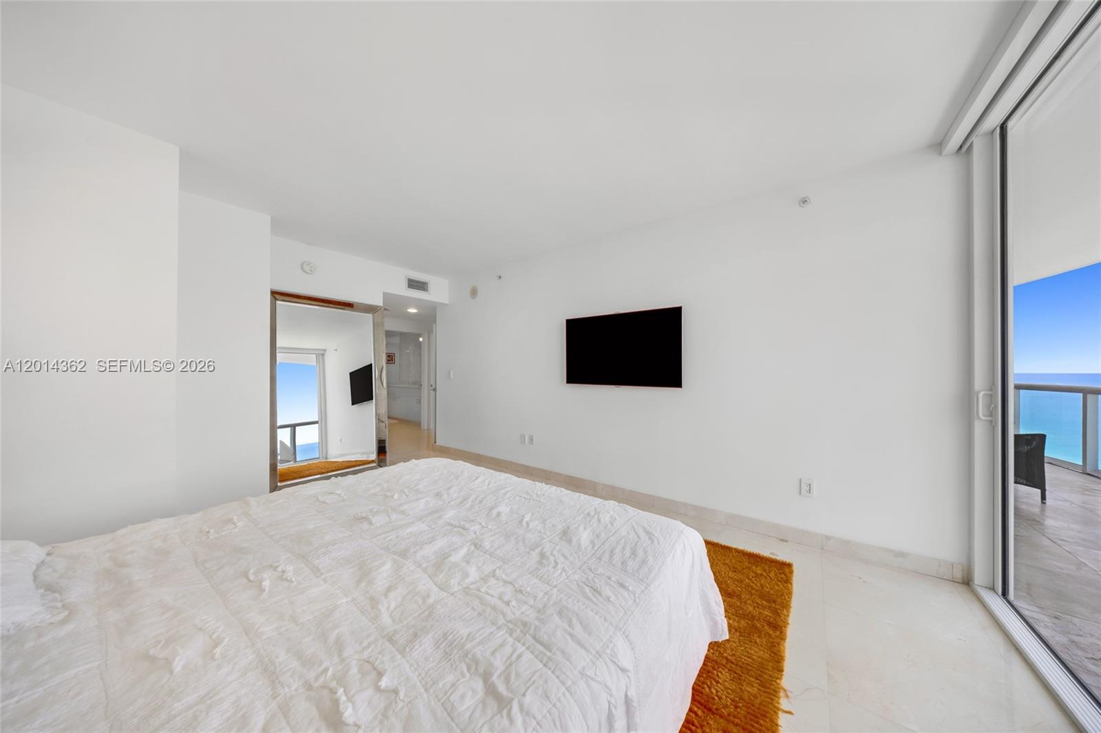 6365 Collins Ave #3202 Miami Beach, FL 33141