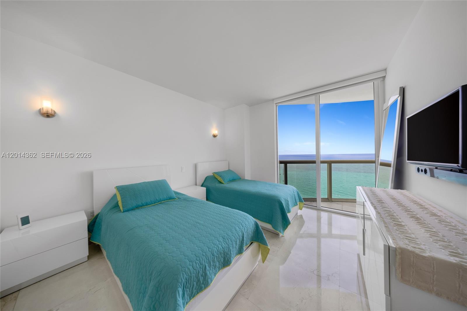 6365 Collins Ave #3202 Miami Beach, FL 33141