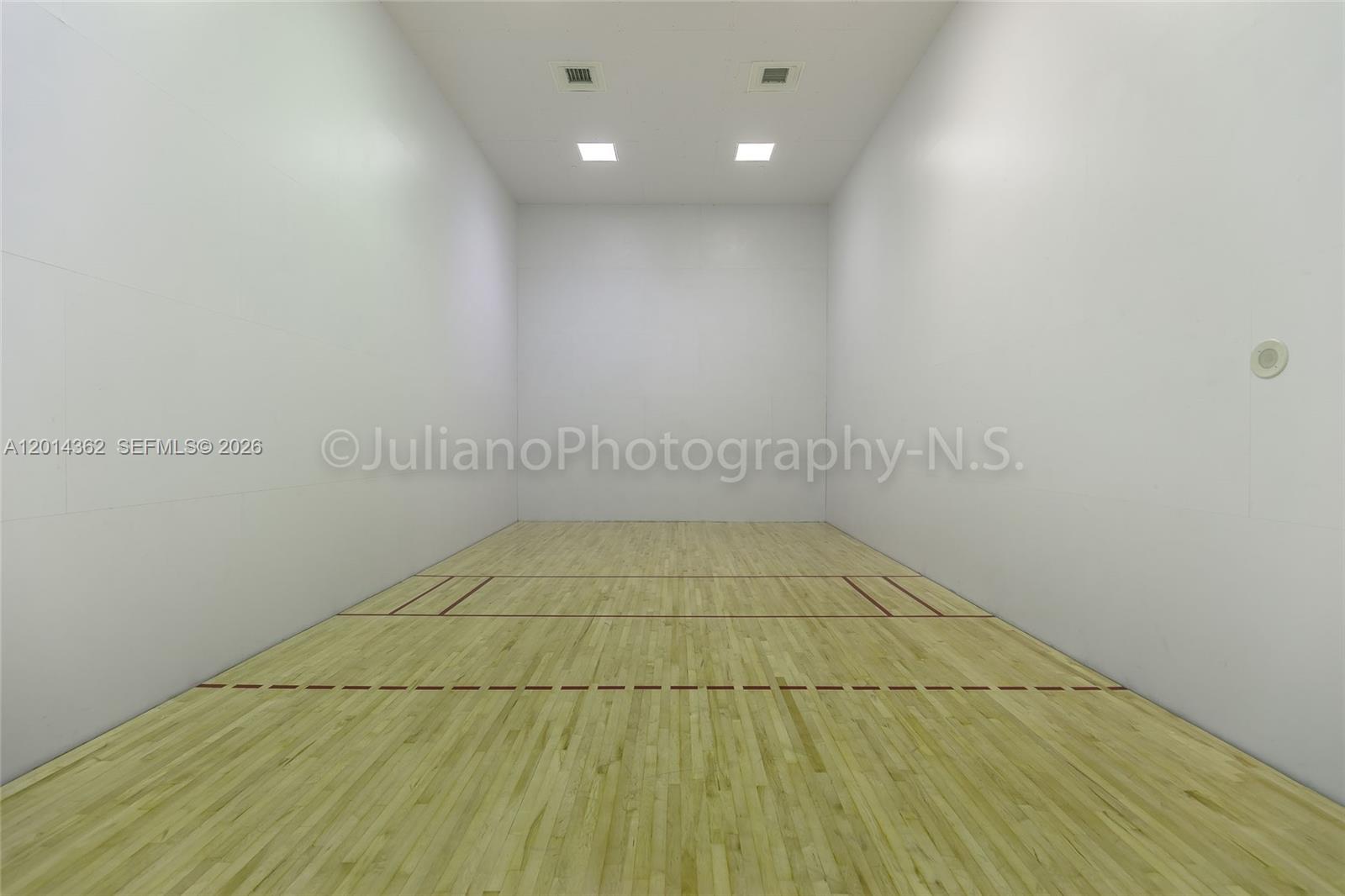 6365 Collins Ave #3202 Miami Beach, FL 33141