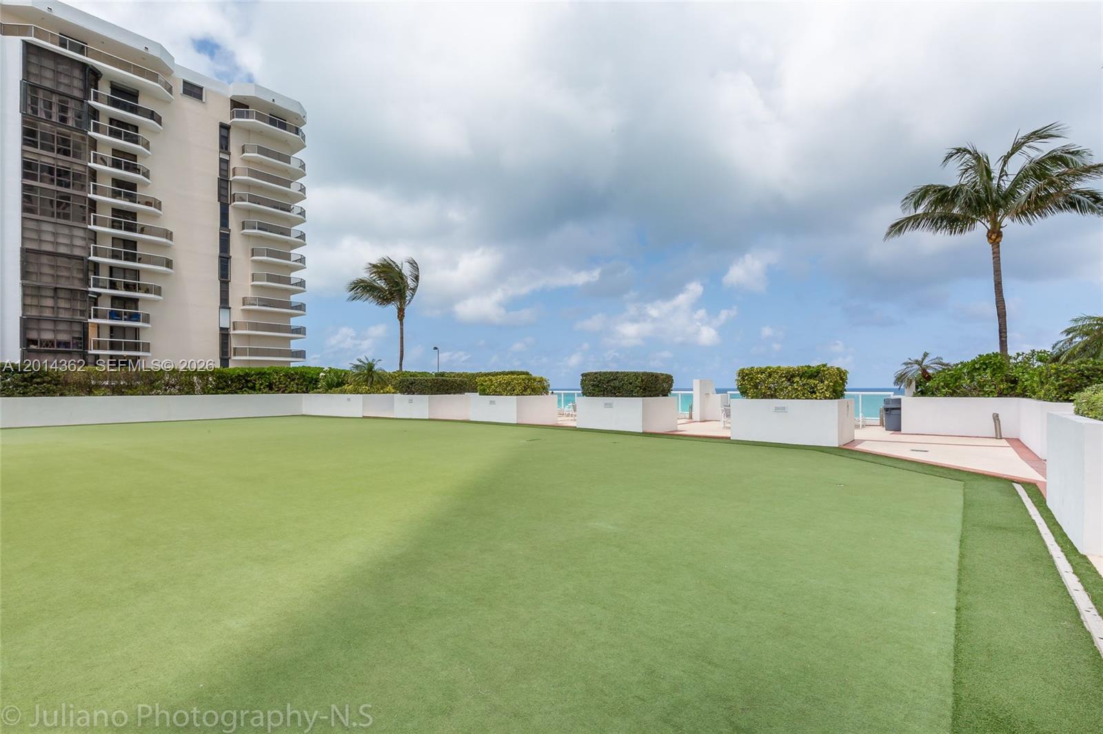 6365 Collins Ave #3202 Miami Beach, FL 33141