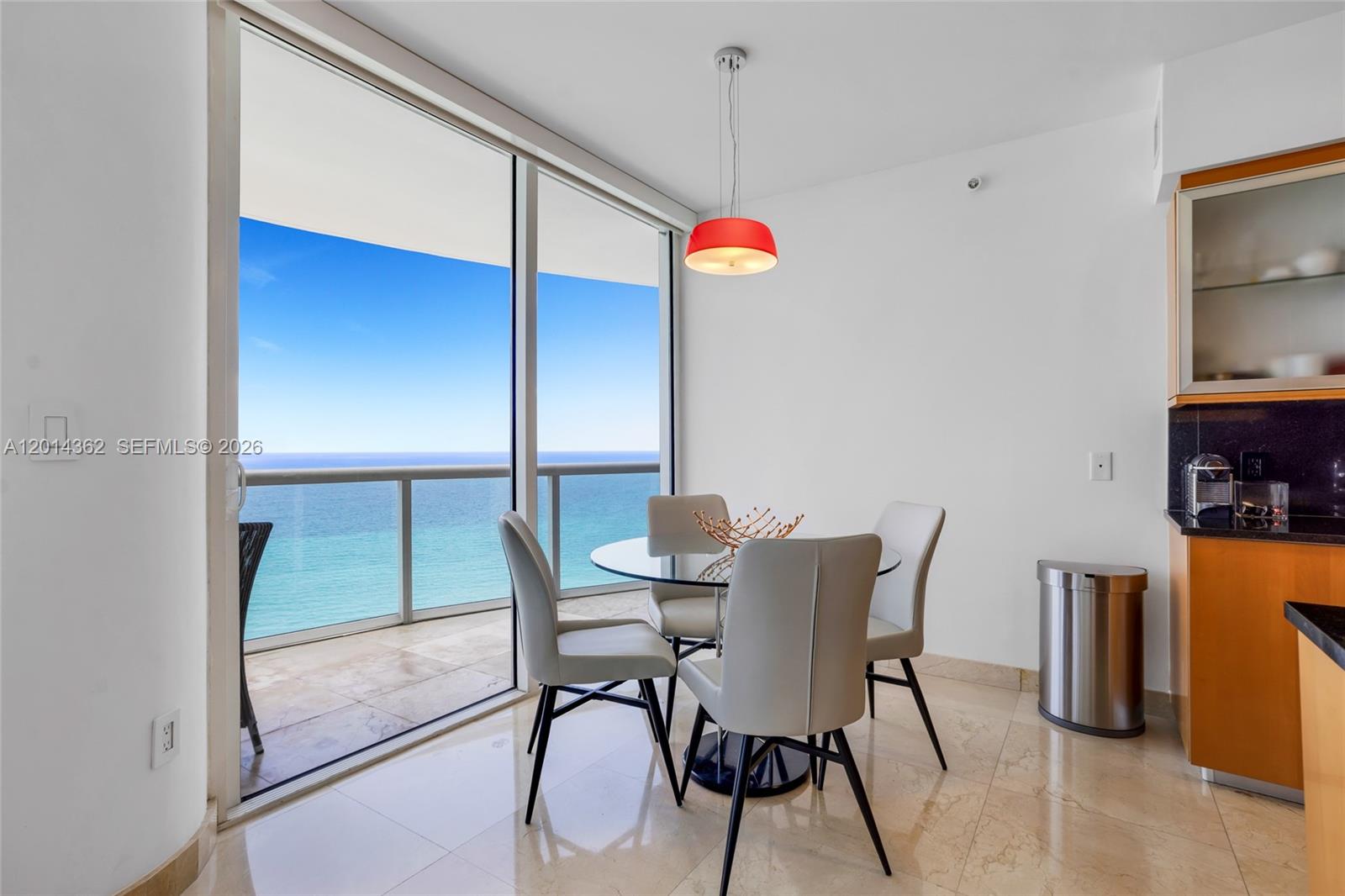 6365 Collins Ave #3202 Miami Beach, FL 33141