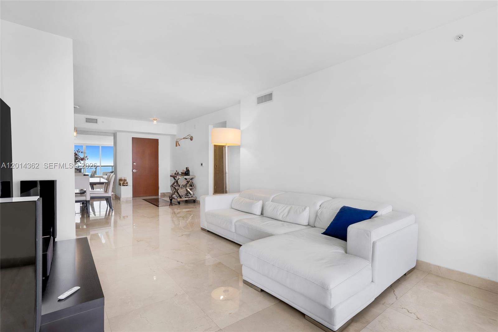 6365 Collins Ave #3202 Miami Beach, FL 33141