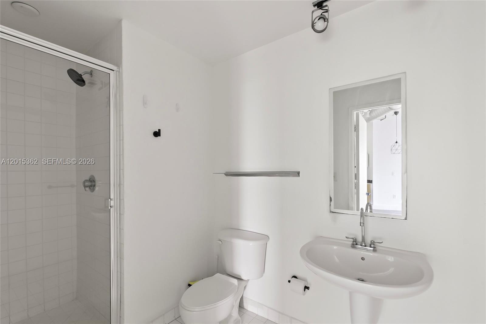 10 SW South Riv Dr #1006 Miami, FL 33130