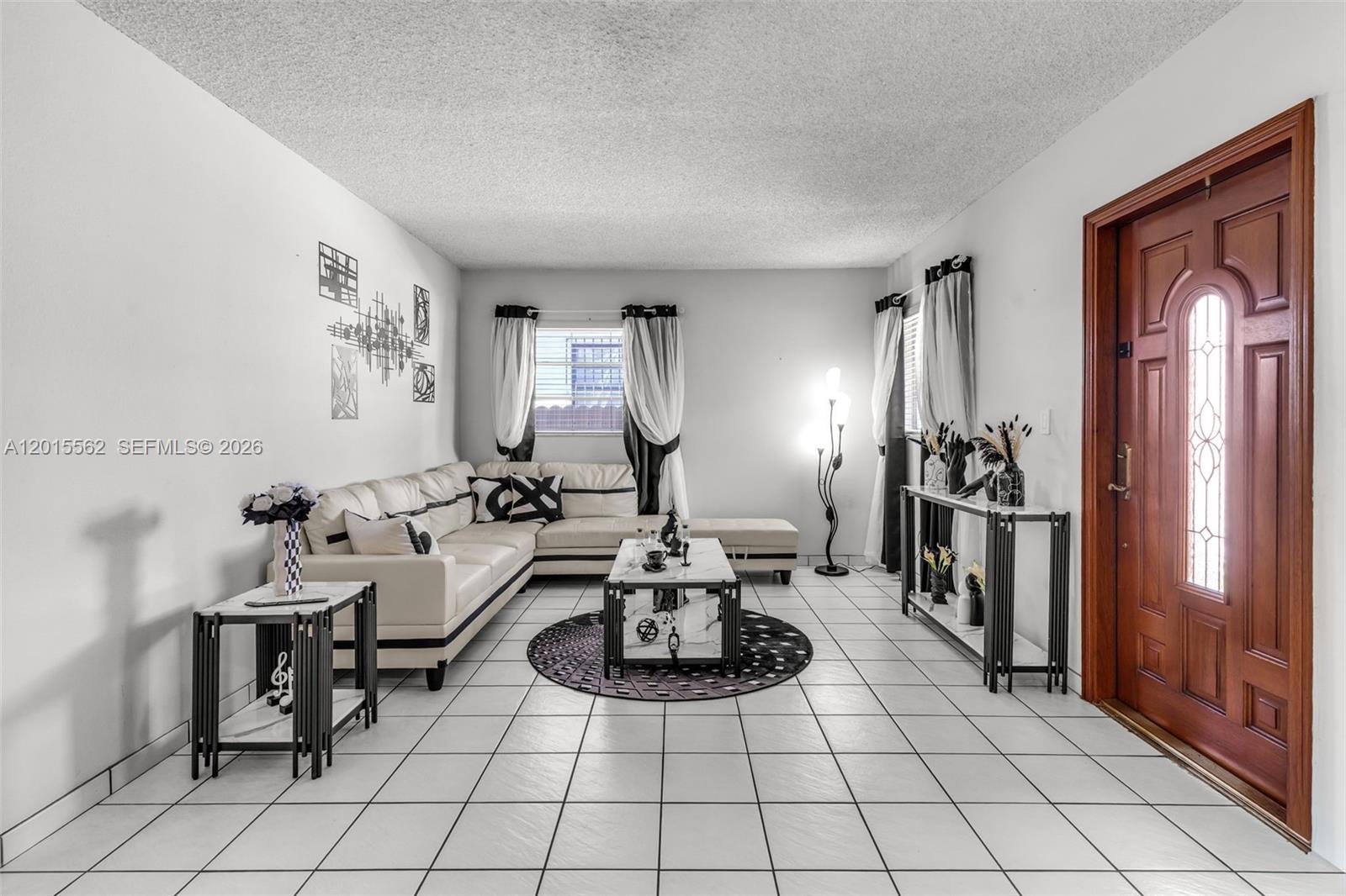 3270 SW 7th St Miami, FL 33135