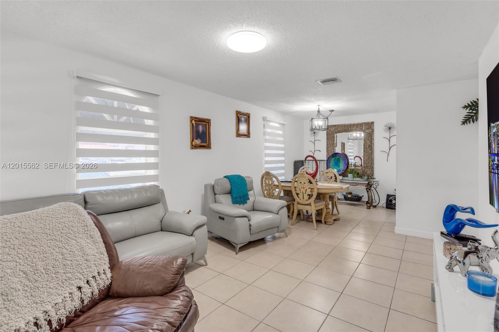 3270 SW 7th St Miami, FL 33135