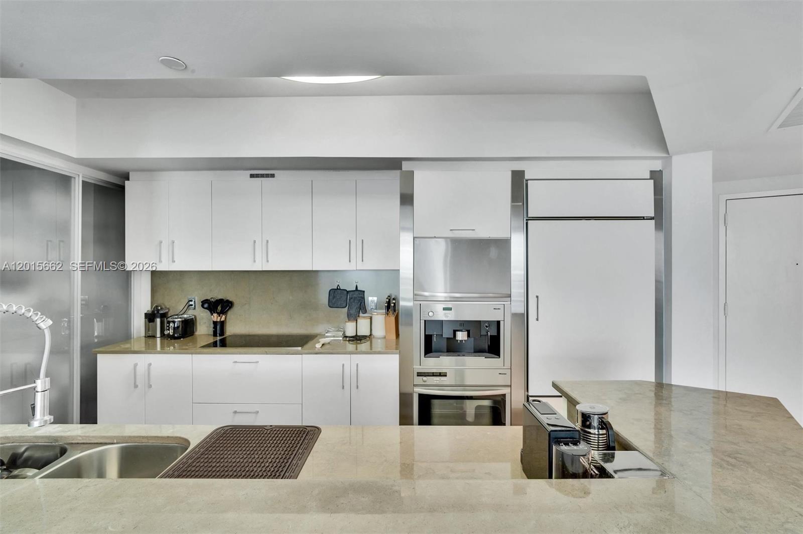 450 Alton Rd #2604 Miami Beach, FL 33139