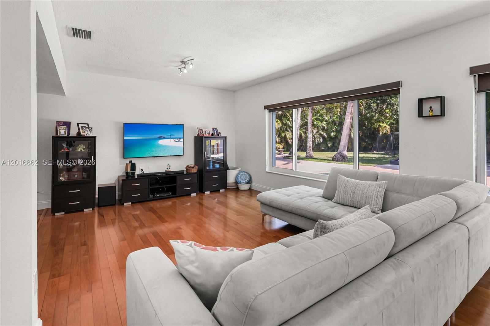 7800 SW 132nd St Pinecrest, FL 33156