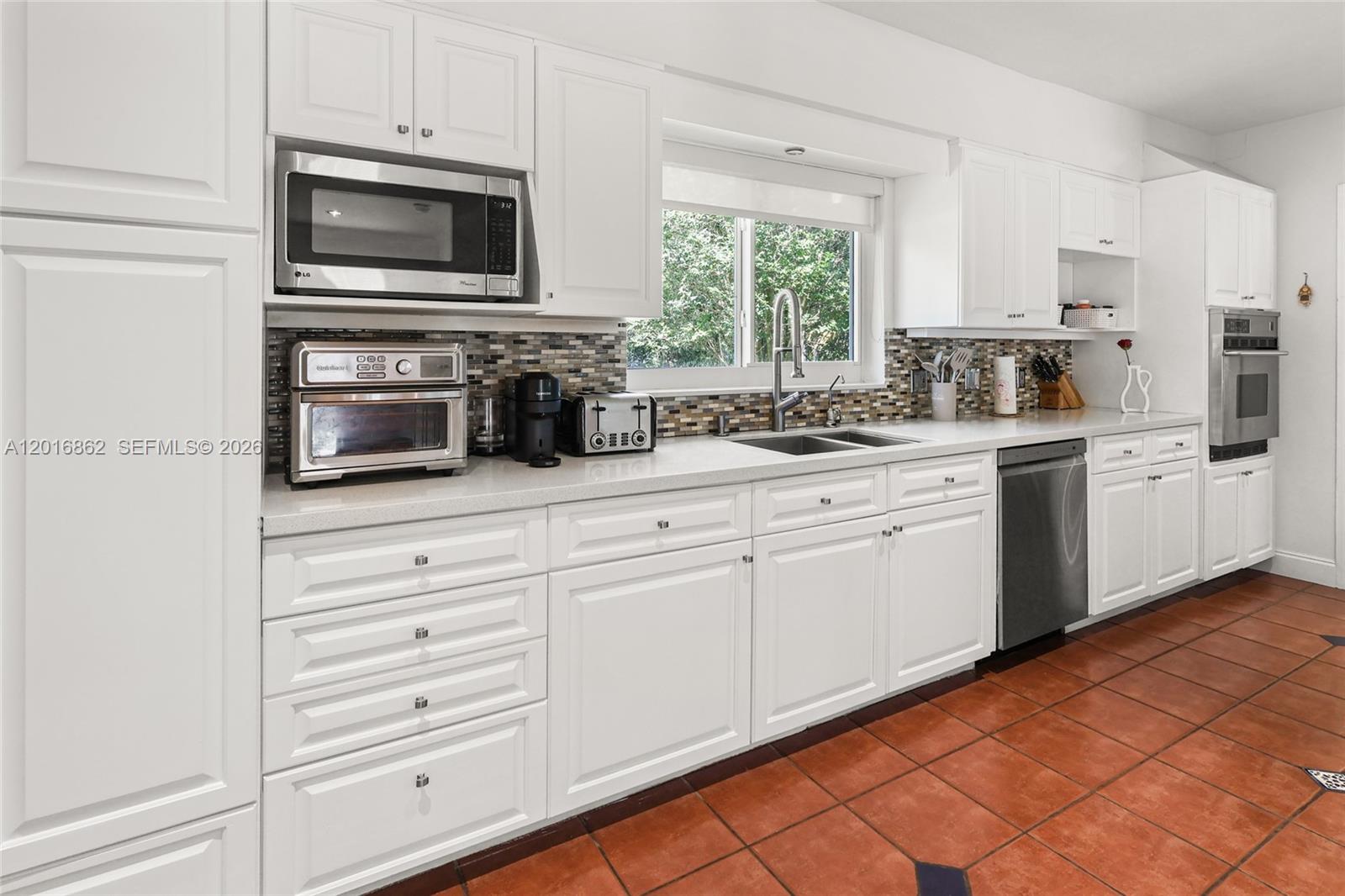 7800 SW 132nd St Pinecrest, FL 33156