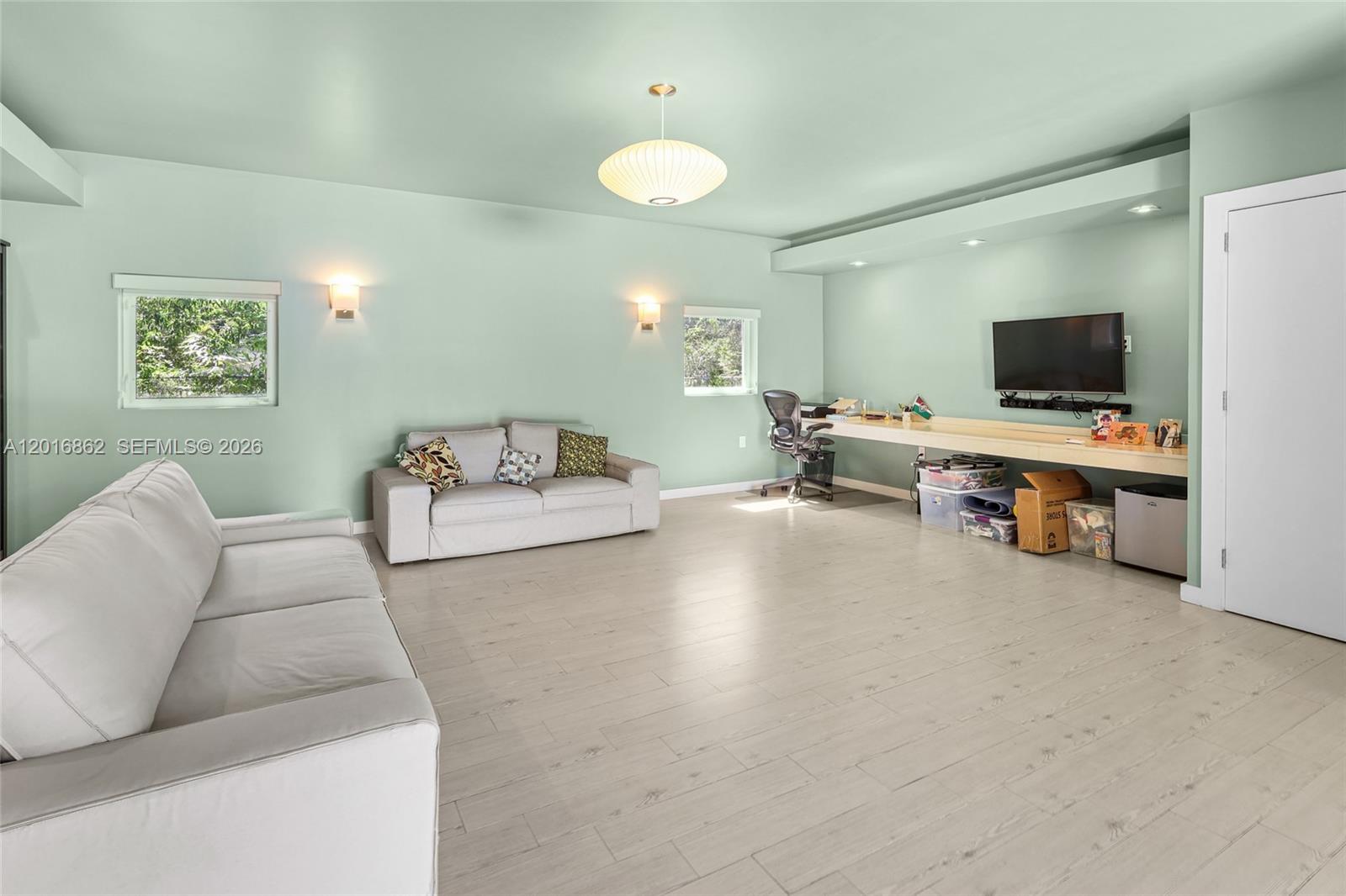 7800 SW 132nd St Pinecrest, FL 33156