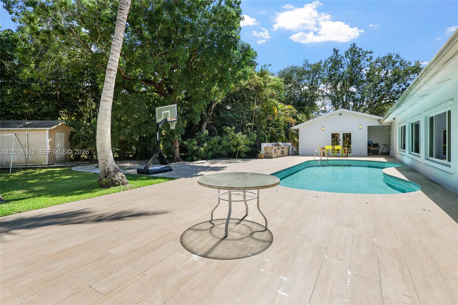 7800 SW 132nd St Pinecrest, FL 33156