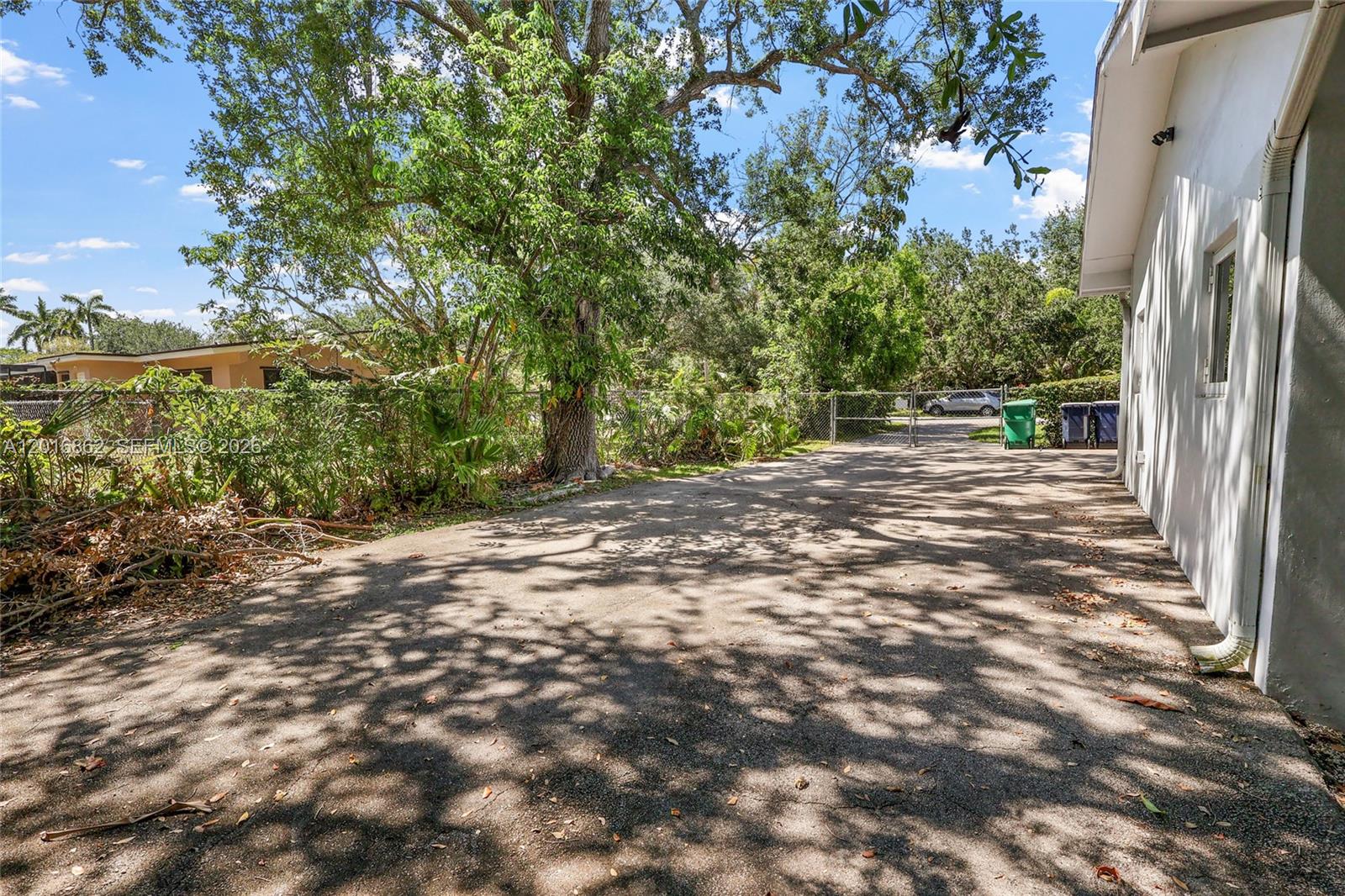 7800 SW 132nd St Pinecrest, FL 33156