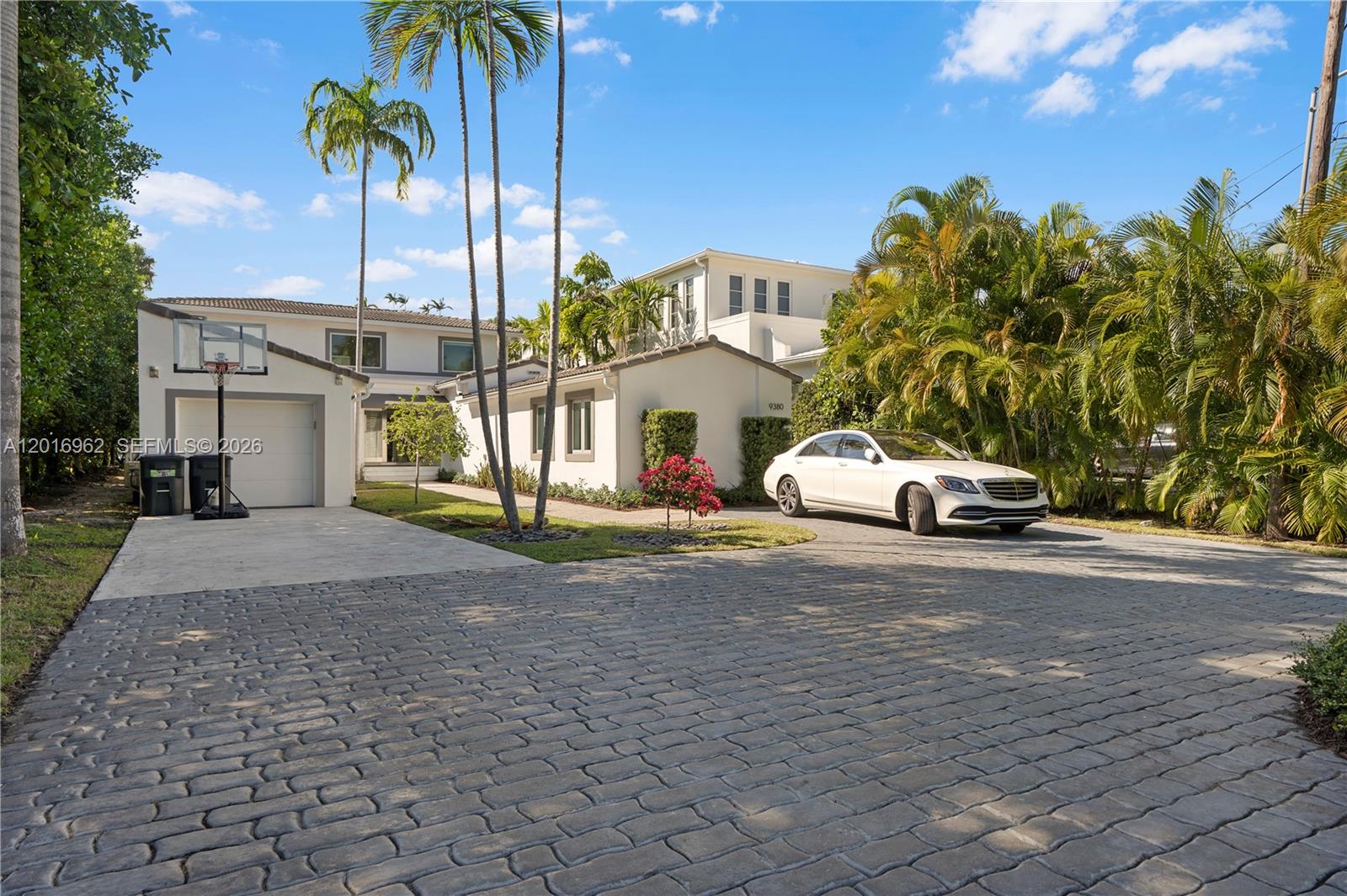 9380 Bay Dr Surfside, FL 33154