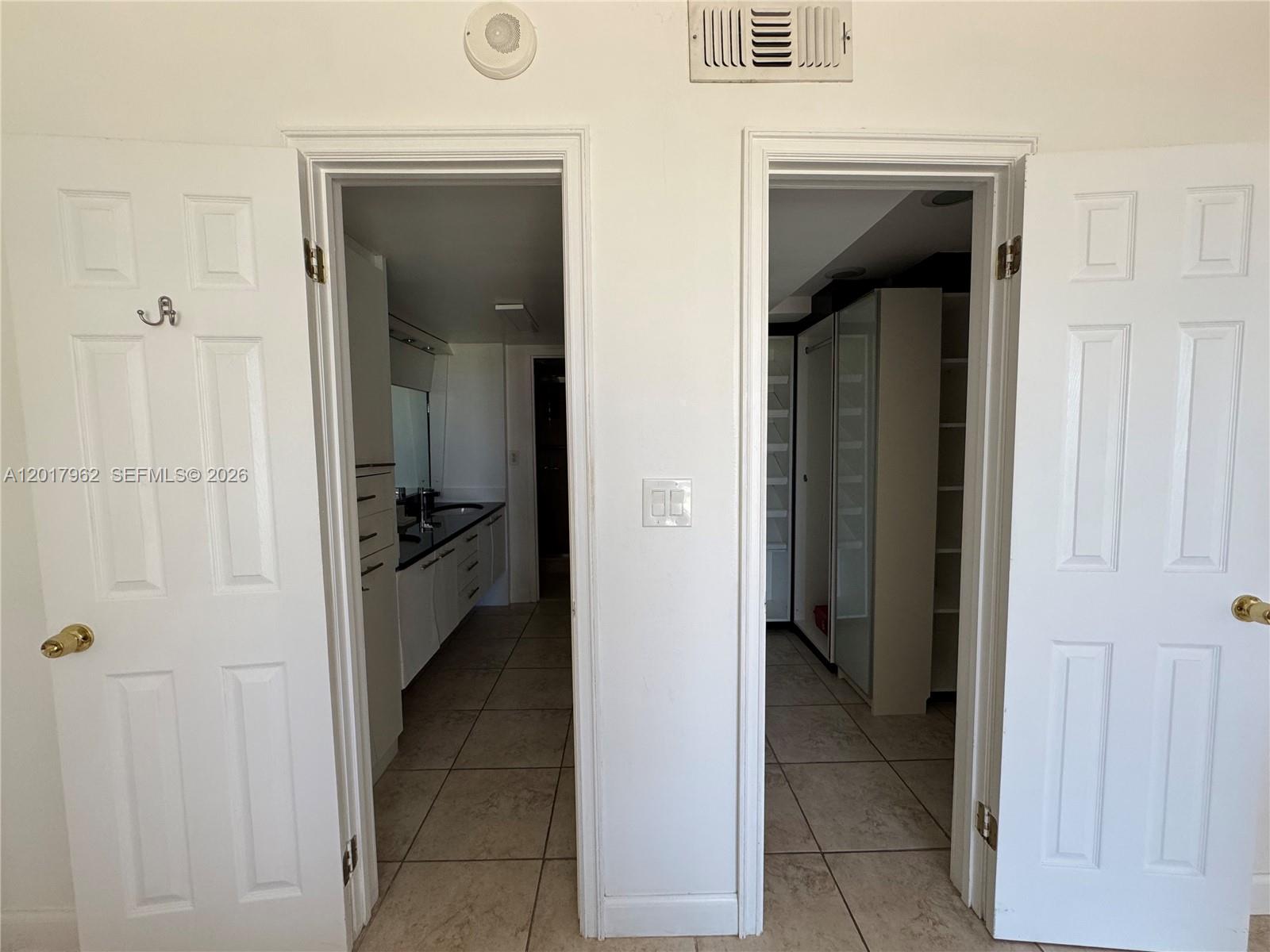 image Arlen House East28