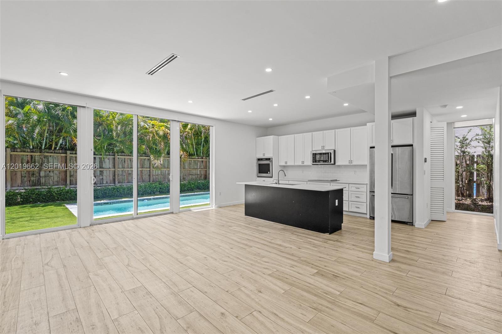 1816 SW 23rd St Miami, FL 33145